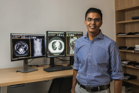Dr Srivastava